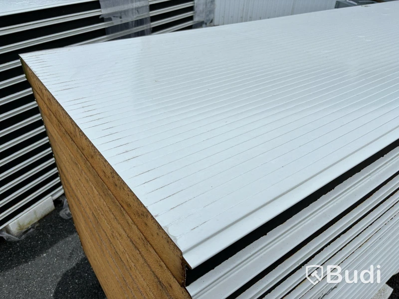 Garagehall med 14 portar - (52,5 x 10 m)