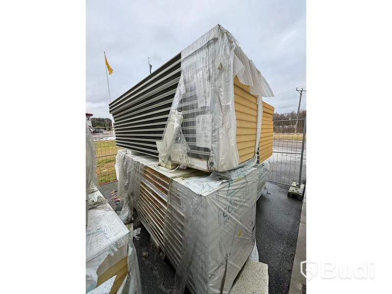 Garagehall med 14 portar - (52,5 x 10 m)
