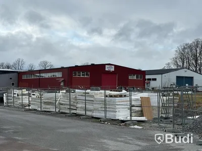 Garagehall med 14 portar - (52,5 x 10 m)