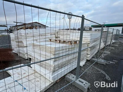 Garagehall med 14 portar - (52,5 x 10 m)