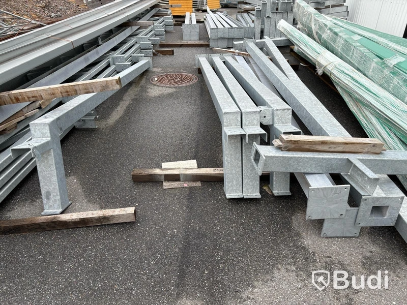 Garagehall med 14 portar - (52,5 x 10 m)