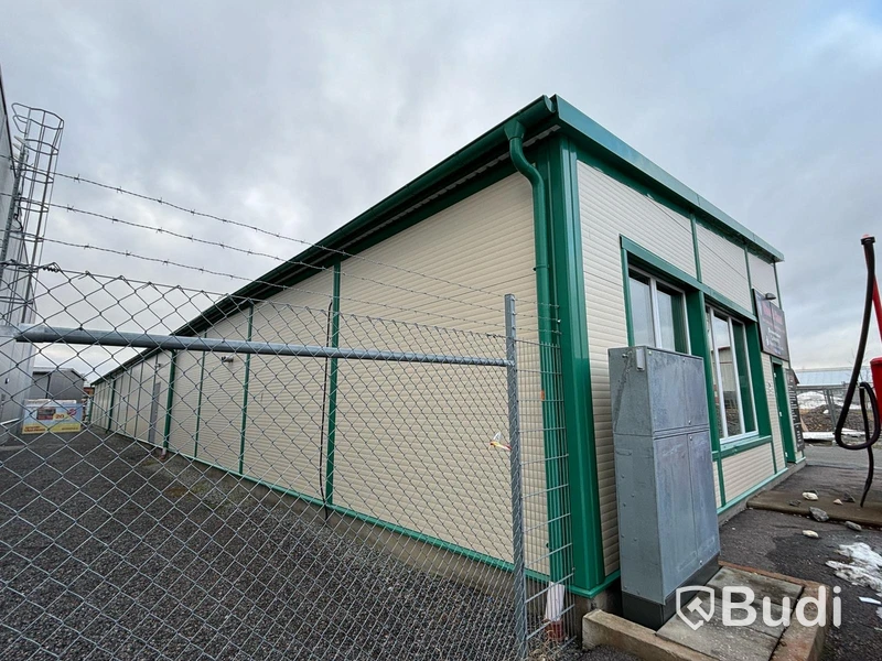 Garagehall med 14 portar - (52,5 x 10 m)