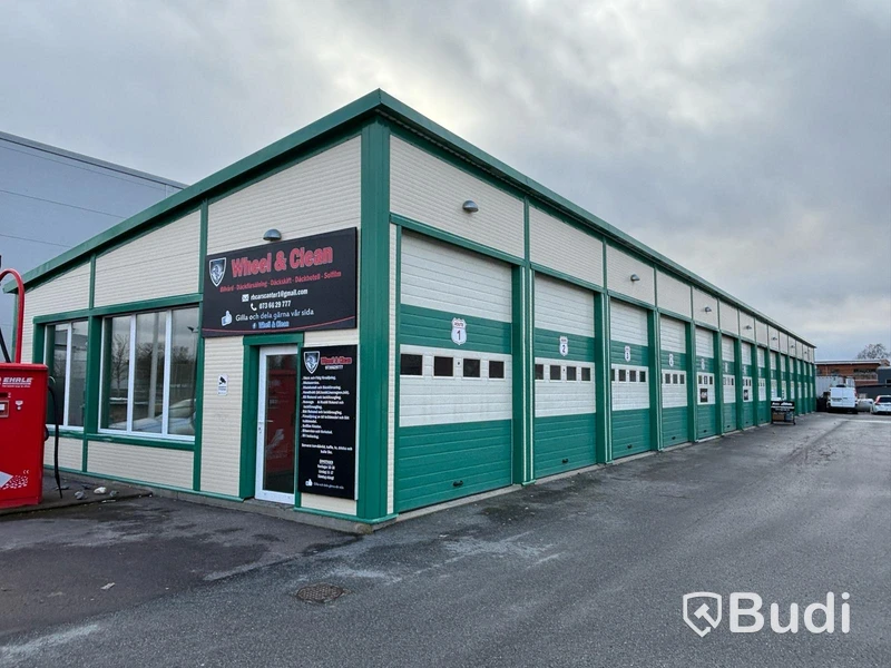 Garagehall med 14 portar - (52,5 x 10 m)