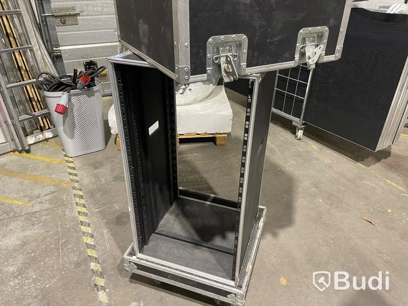 3 St Rackcase