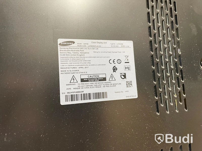 2 St 75” Samsung pro skärm med case