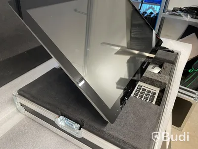 Snygg 27" Touchskärm med inbyggd dator I7 och LIMA och case