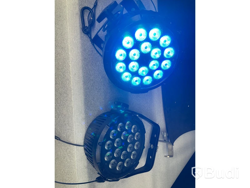7 St Chauvet SLIMPAR PRO med case