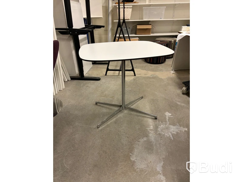 Bord vit/krom