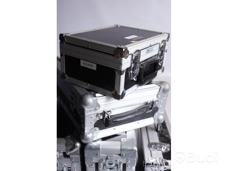 5 St tomma cases