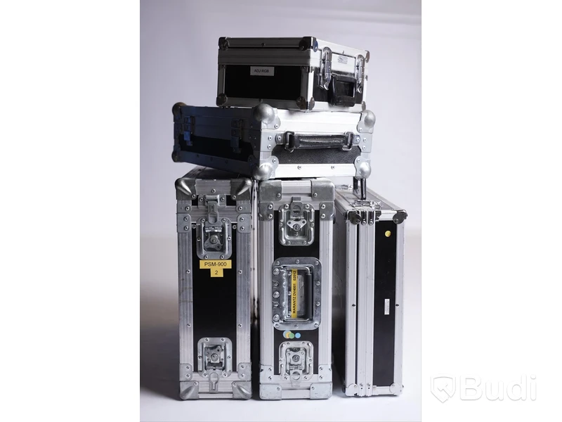 5 St tomma cases
