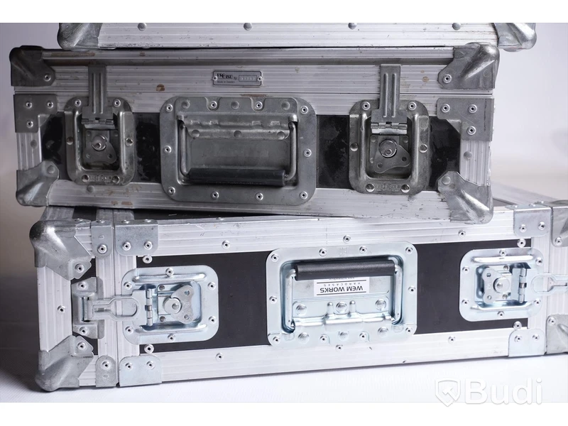 5 St tomma cases