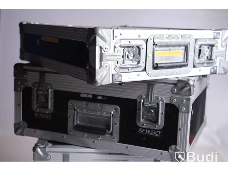 5 St tomma cases