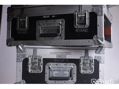 5 St tomma cases