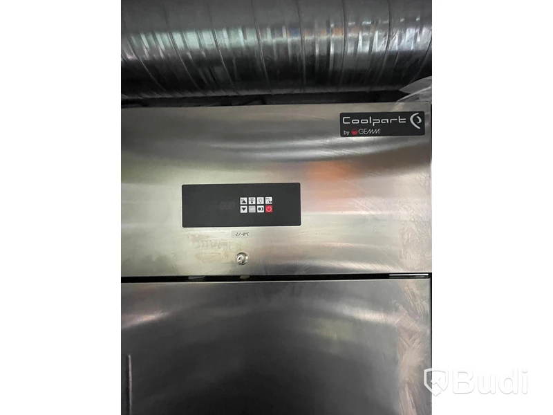 Kylskåp Gemm 720x790x2050 mm, 4 hyllor. Ord pris 25.345 kr inköpt 2022