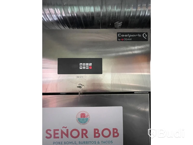 Frysskåp Gemm 720x790x2050 mm 4 Hyllor. Ord pris 28.545 kr inköpt 2022
