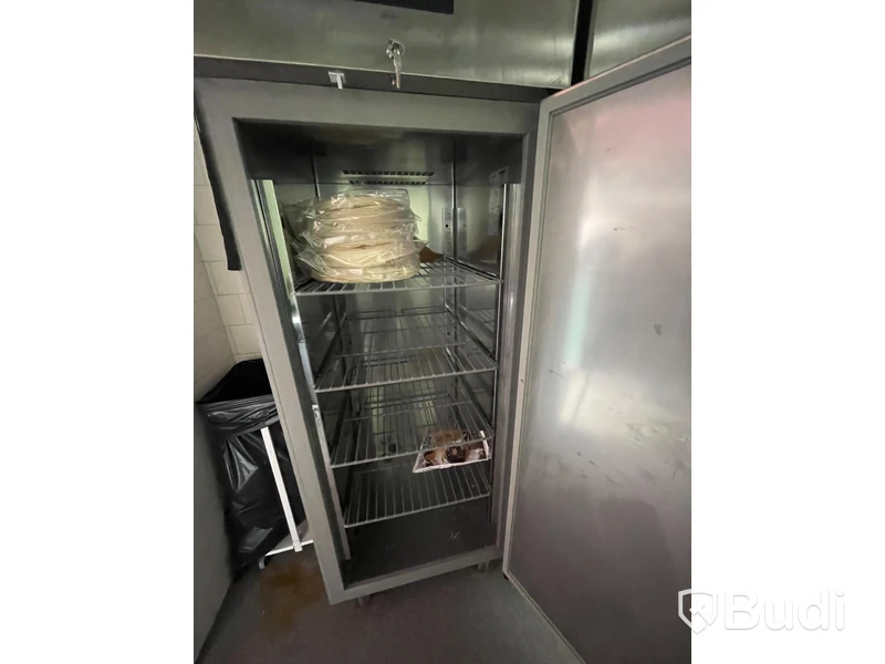 Frysskåp Gemm 720x790x2050 mm 4 Hyllor. Ord pris 28.545 kr inköpt 2022