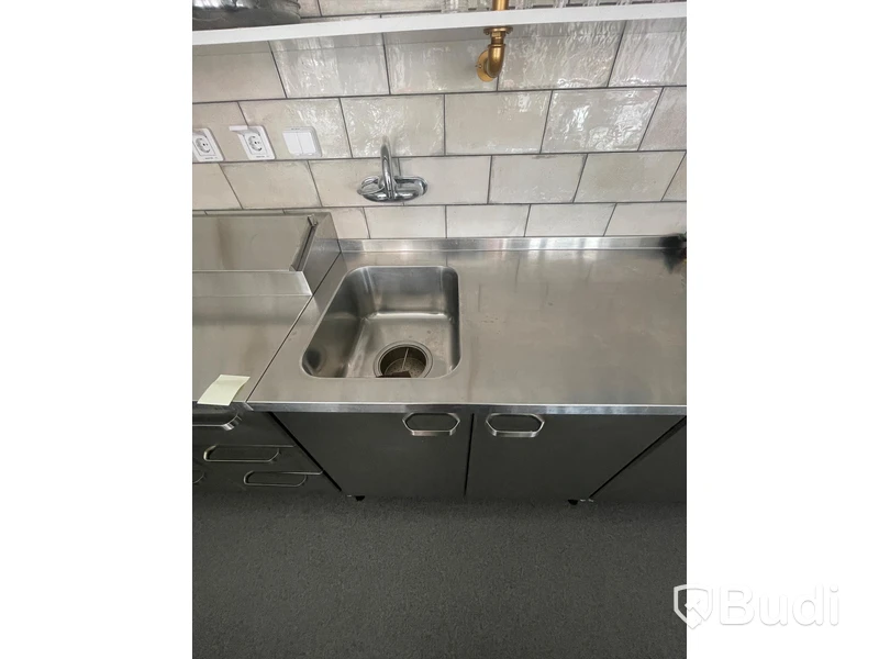 Rostfri Arbetsbänk - 3900x700x900 mm - 1 st diskho 500x400x250 mm med silhink och kulve  Ord pris 82.361 kr inköpt 2022