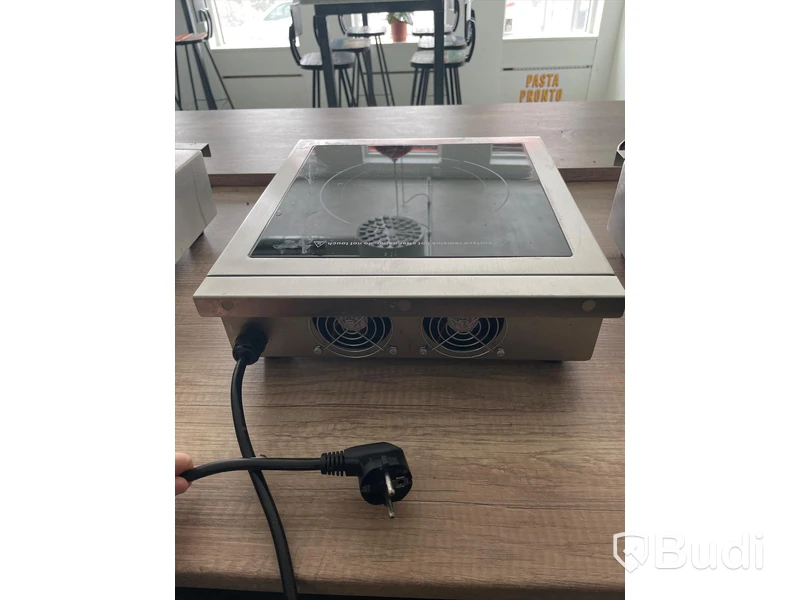 Induktionshäll mobil 3,5kW 340x440xx115 mm. Ord pris 4.343 kr inköpt 2022