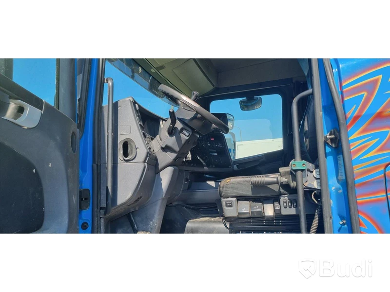 Lastbil SCANIA R560 LB8X4X4HSA - 2011 | Reparationsobjekt
