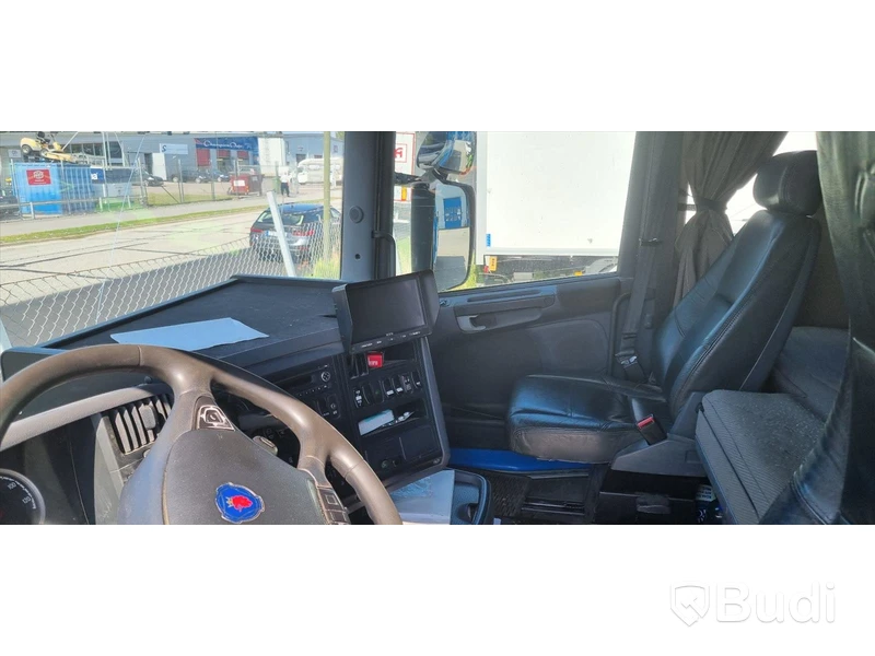 Lastbil SCANIA R560 LB8X4X4HSA - 2011 | Reparationsobjekt
