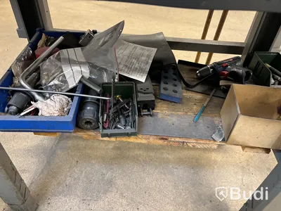 Fräsmaskin flerop Feeler FV-800A