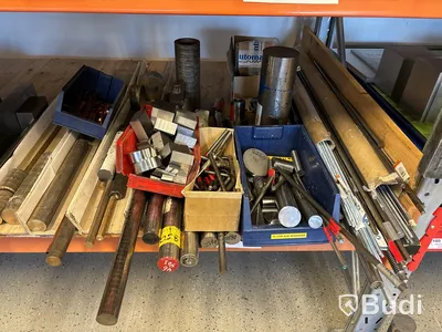 Pallställ med innehåll