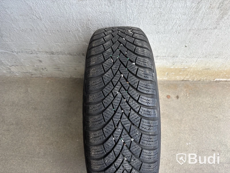 4 st. Däck på fälgar, Nexen 185/65 R15