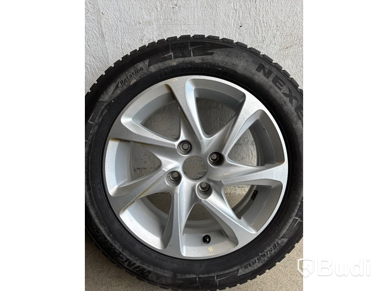 4 st. Däck på fälgar, Nexen 185/65 R15