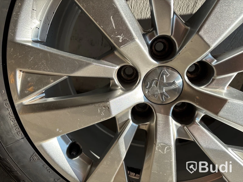 4 st. Däck på fälgar, Hankook 215/65 R17 99T