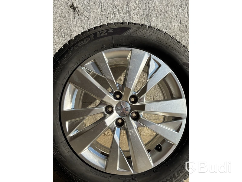 4 st. Däck på fälgar, Hankook 215/65 R17 99T
