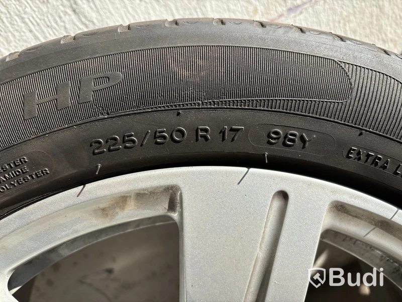 4 st. Däck på fälgar, Michelin Primacy HP 225/50 R17 98Y