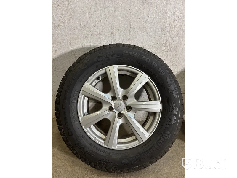 4 st. Däck på fälgar, Contineltal 215/70 R 16