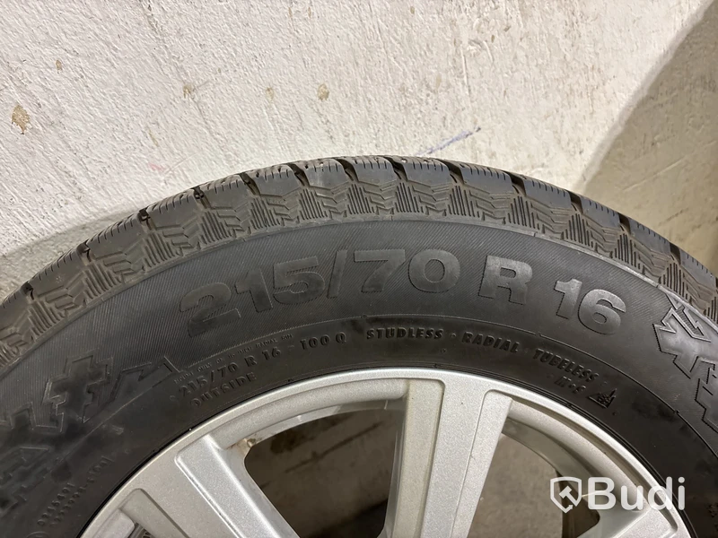 4 st. Däck på fälgar, Contineltal 215/70 R 16