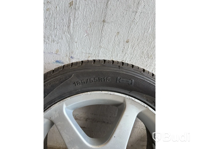 4 st. Däck på fälgar, Ventus prime 185/55 R15