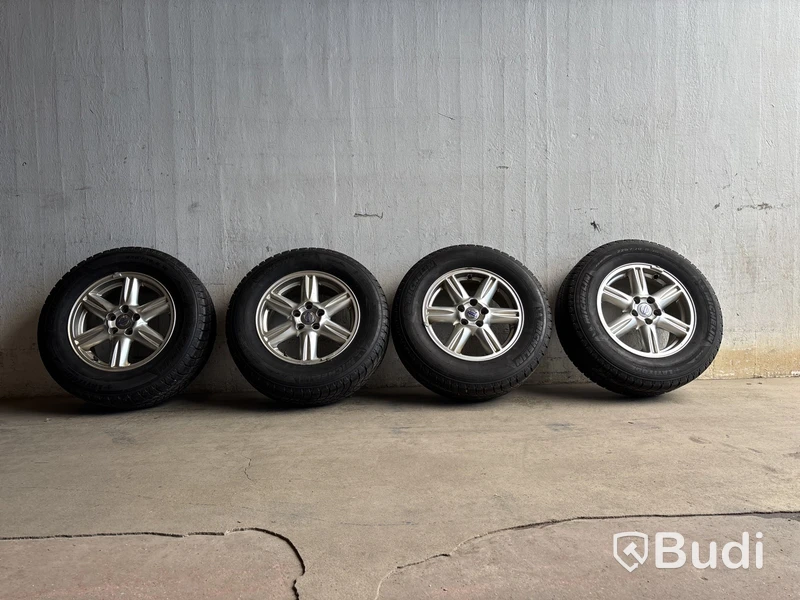 4 st. Däck på fälgar, Michelin 225/70 R 16
