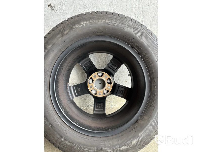 4 st. Däck på fälgar, Michelin 235/65R17
