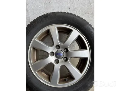 4 st. Däck på fälgar, olika märken 215/55 R16