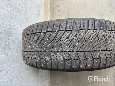 4 st. Däck på fälgar, olika märken 215/55 R16