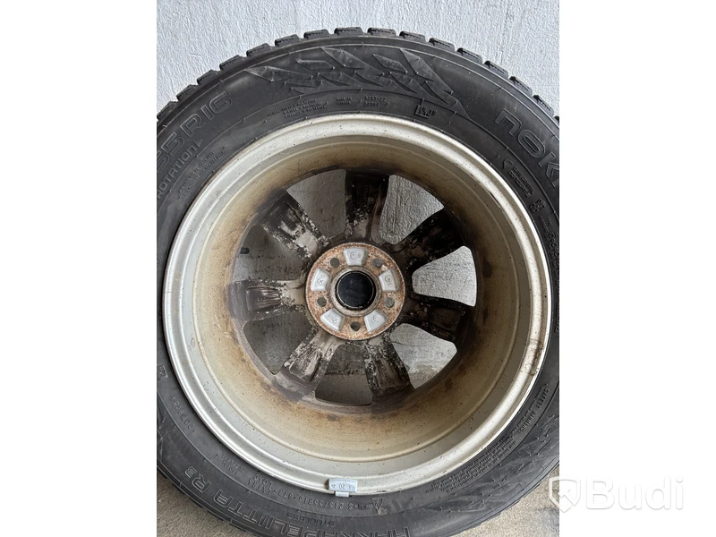 4 st. Däck på fälgar, olika märken 215/55 R16