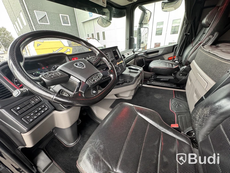 Dragbil Scania R590 V8 6x2 -2023 | Tipphydraulik