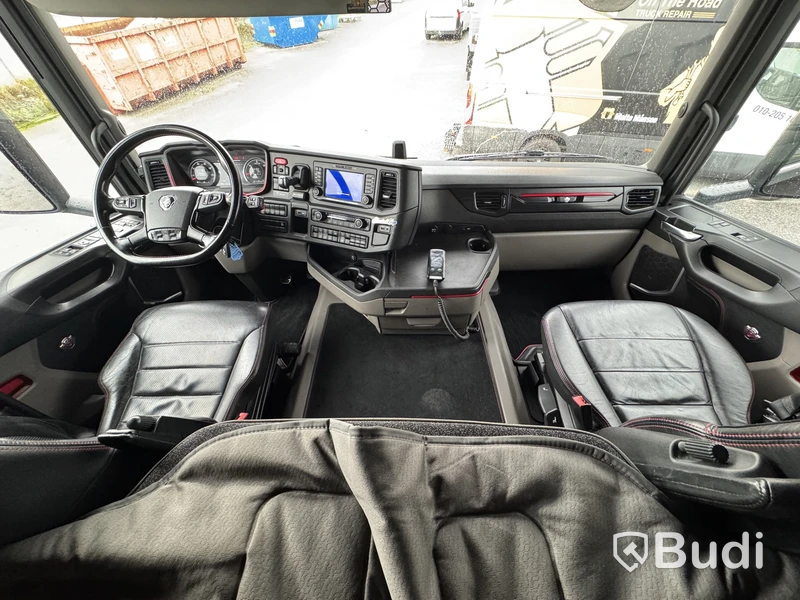 Dragbil Scania R590 V8 6x2 -2023 | Tipphydraulik