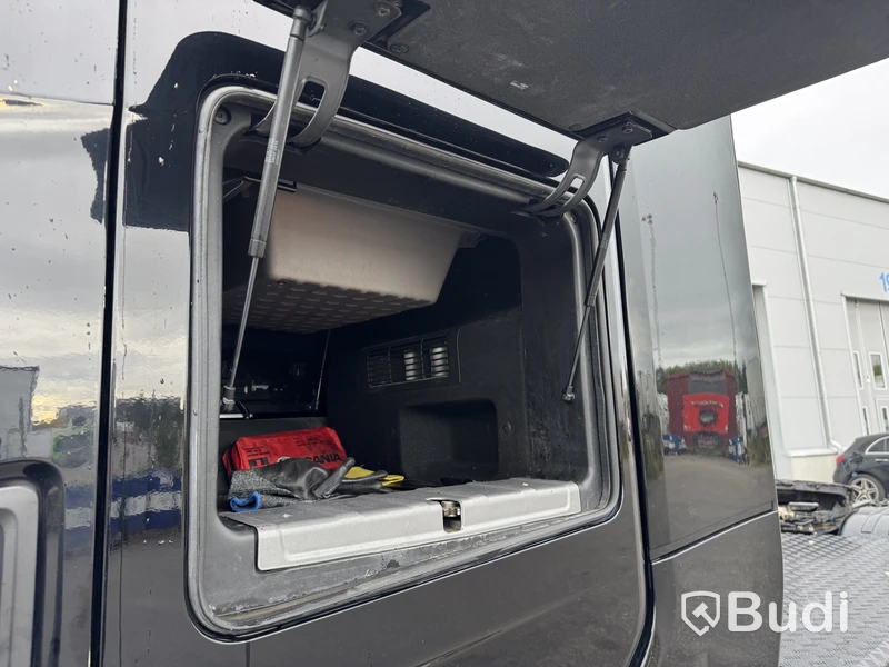Dragbil Scania R590 V8 6x2 -2023 | Tipphydraulik