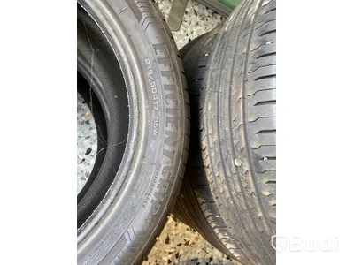 Stort parti med däck/fälgar