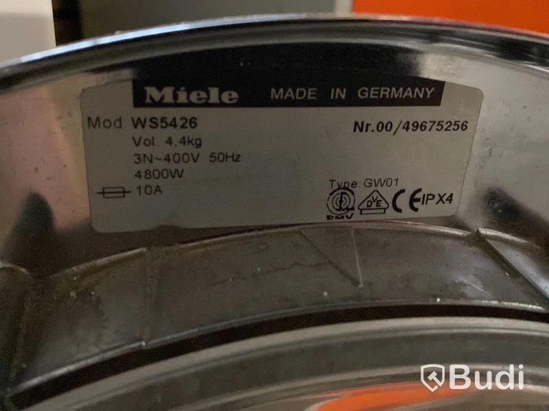 Tvättmaskiner Wascator och Miele