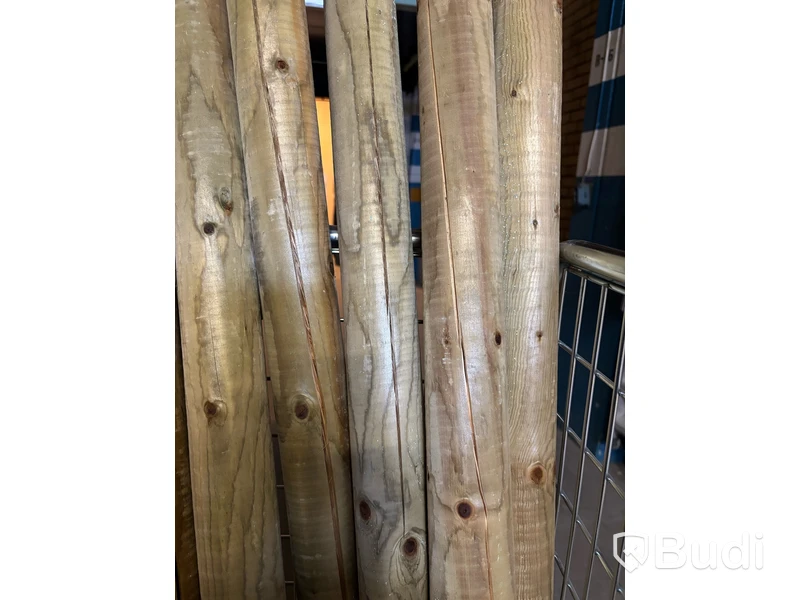 17 st. STOLPE PALMAKO, MED FASAD SPETS, Ø70X2400MM