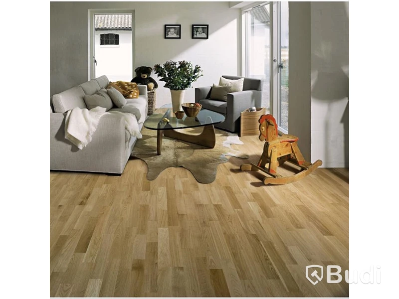 2 st. Förp. Parkettgolv Kährs, Ek Lecco, mattlack, 3-stav, 3,4m²/ pkt