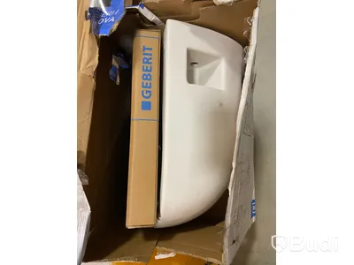 VÄGGHÄNGD TOALETT IFÖ GEBERIT DUOFIX RENOVA RIMFREE SITS VIT