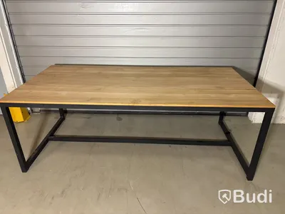 Matbord för utomhusbruk