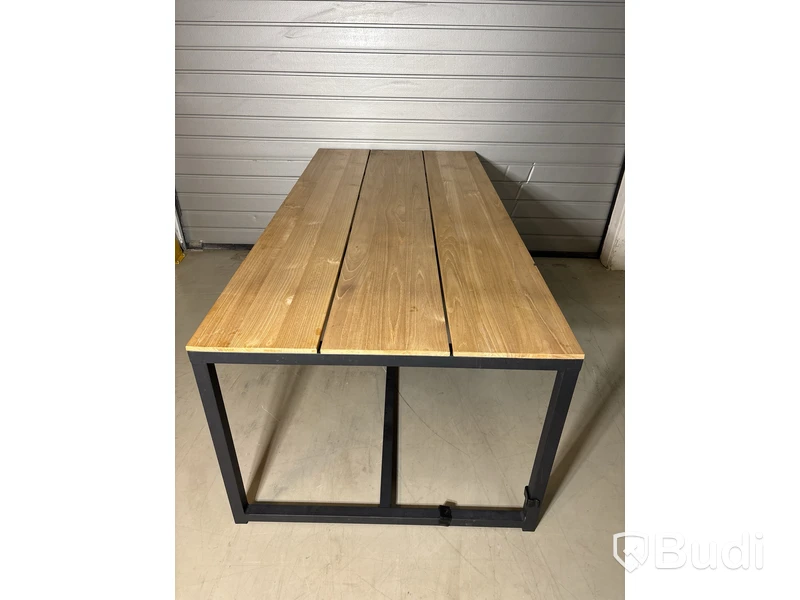 Matbord för utomhusbruk