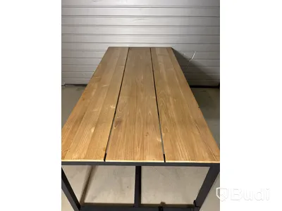 Matbord för utomhusbruk